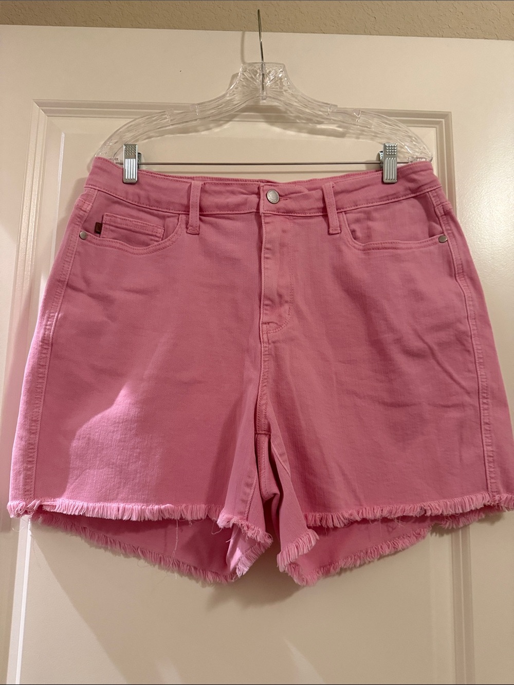 Judy Blue Rose Pink Frayed Hem Denim Shorts